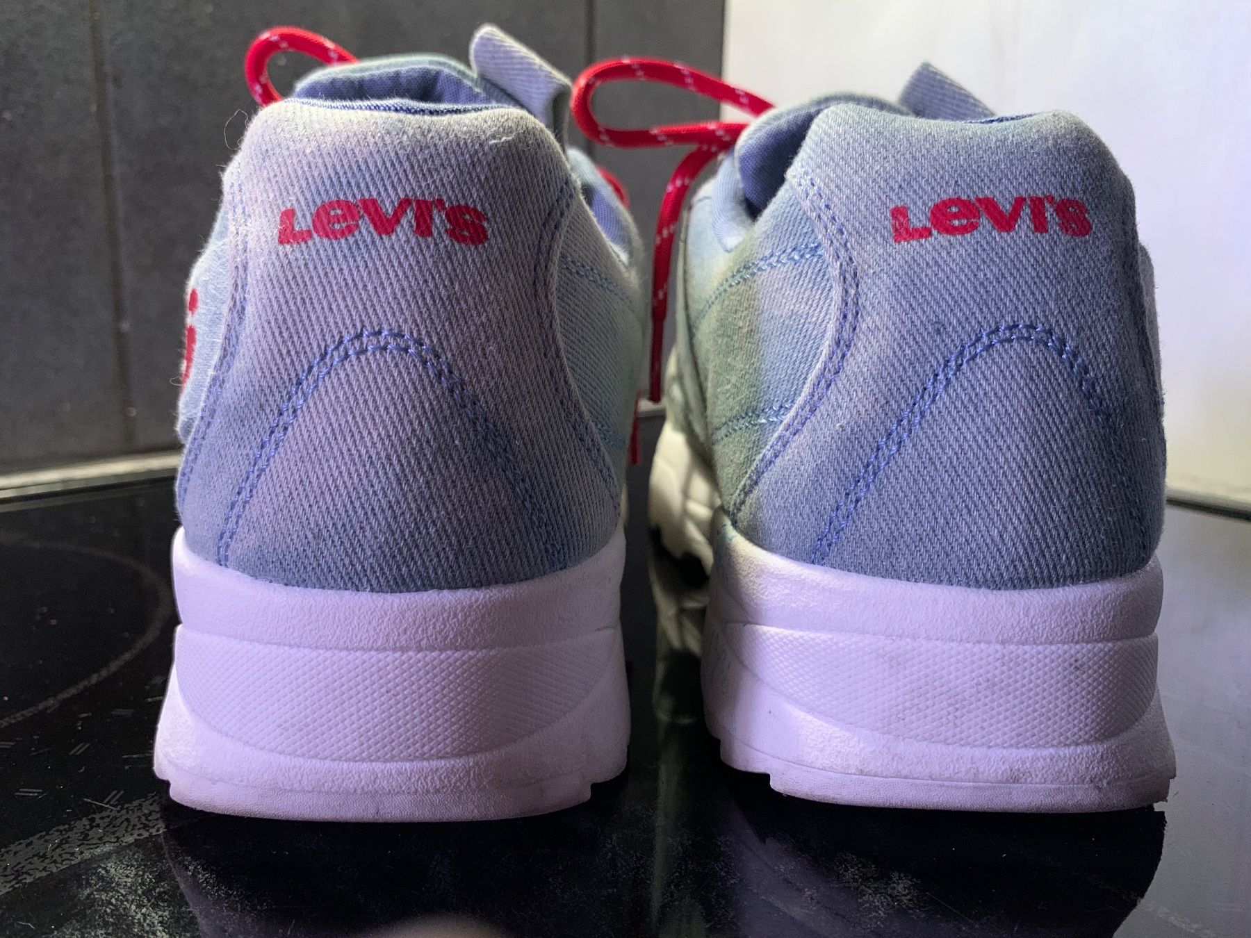 Levi's Scarpe da uomo: Levi's Soho Sneakers Gr.39 – Usato da Steinebrunn venduto da Littlebird1 1