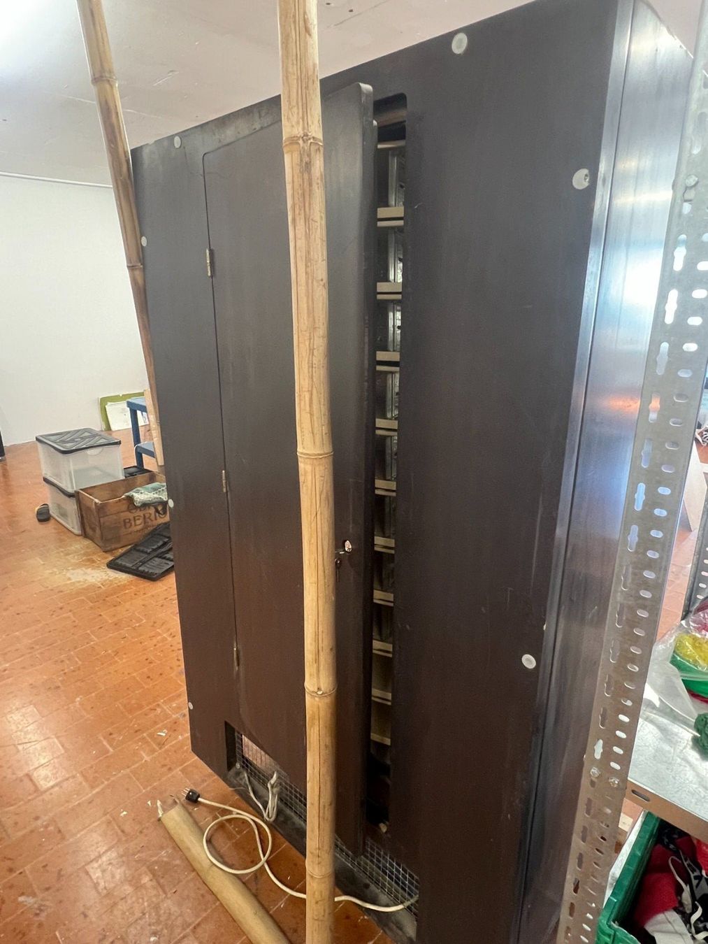 Selecta Sonstiges für die Gastronomie & Hotel: Selecta Automat – Gebraucht aus Basel von locolorenzo 5