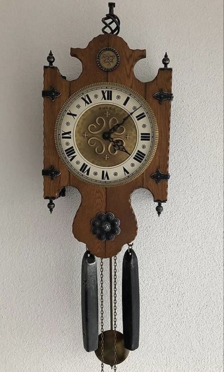 Uhren: Antike Wanduhr mit Pendel – Gebraucht aus Eich von ka_st