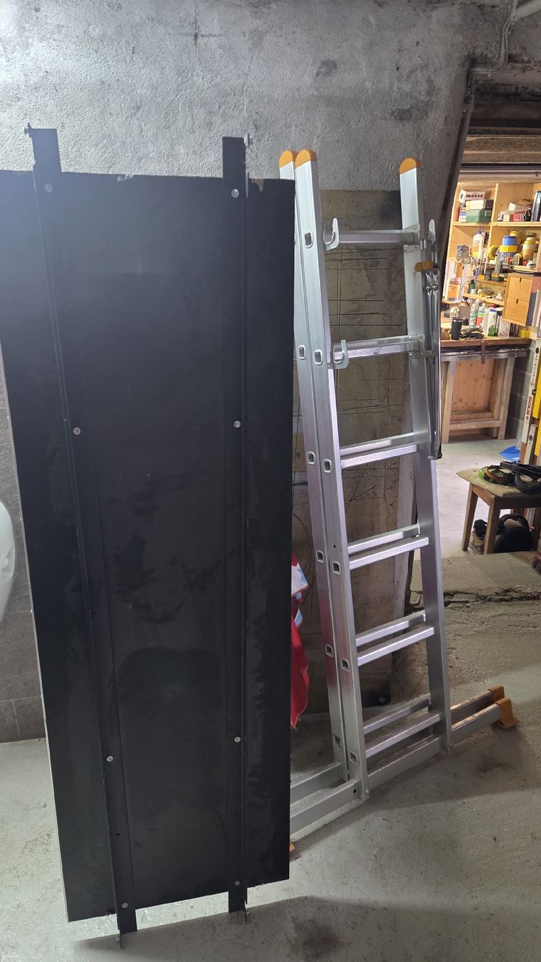 Ponteggi: Workzone Multifunktions-Leiter 3x9 Sprossen Top Zustand 50 – Usato da Seewis Dorf venduto da ChrigiG