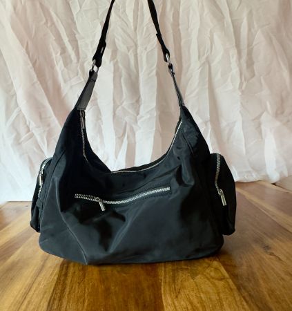 H&M DIVIDED Baguette Bag Schwarz/Silber