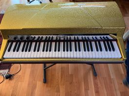 Keyboard Vintage Vibe Piano 64