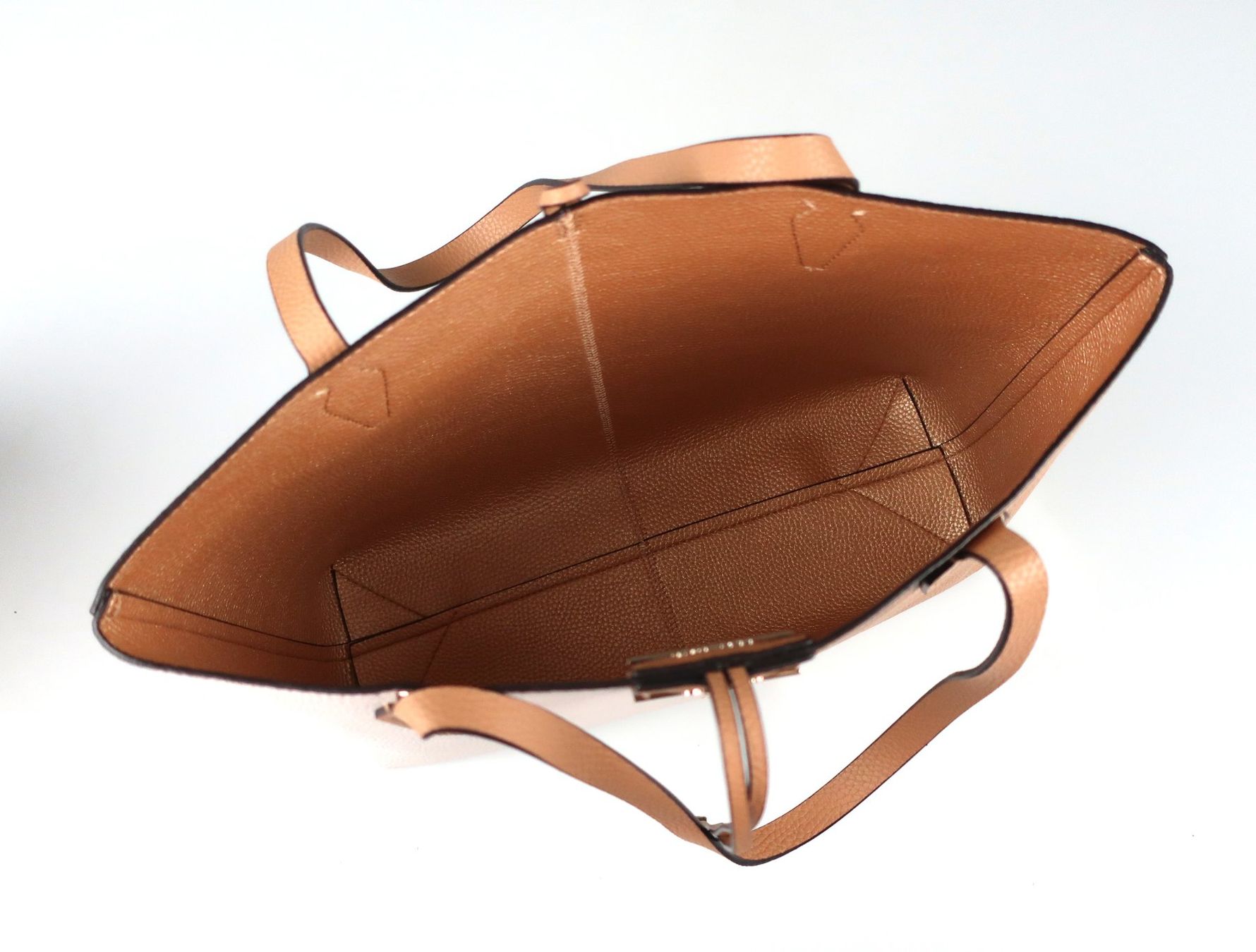 Guess Sacs femmes: Guess Handtasche Bobbi – D'occasion à Volketswil par brockipfannenstil 5
