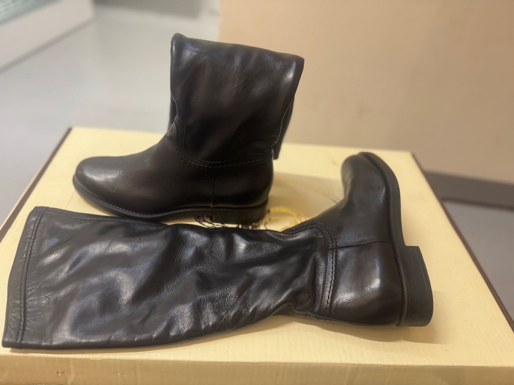 Scarpe da donna: Botte – Nuovo (secondo la descrizione) da Nyon venduto da gen_729p
