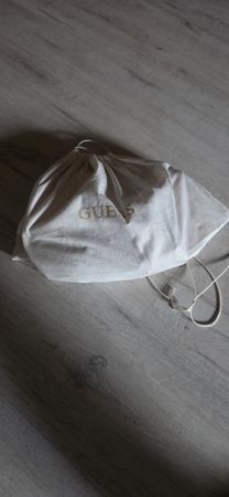 Guess Handtasche weiss rosa mit Kette Neu 