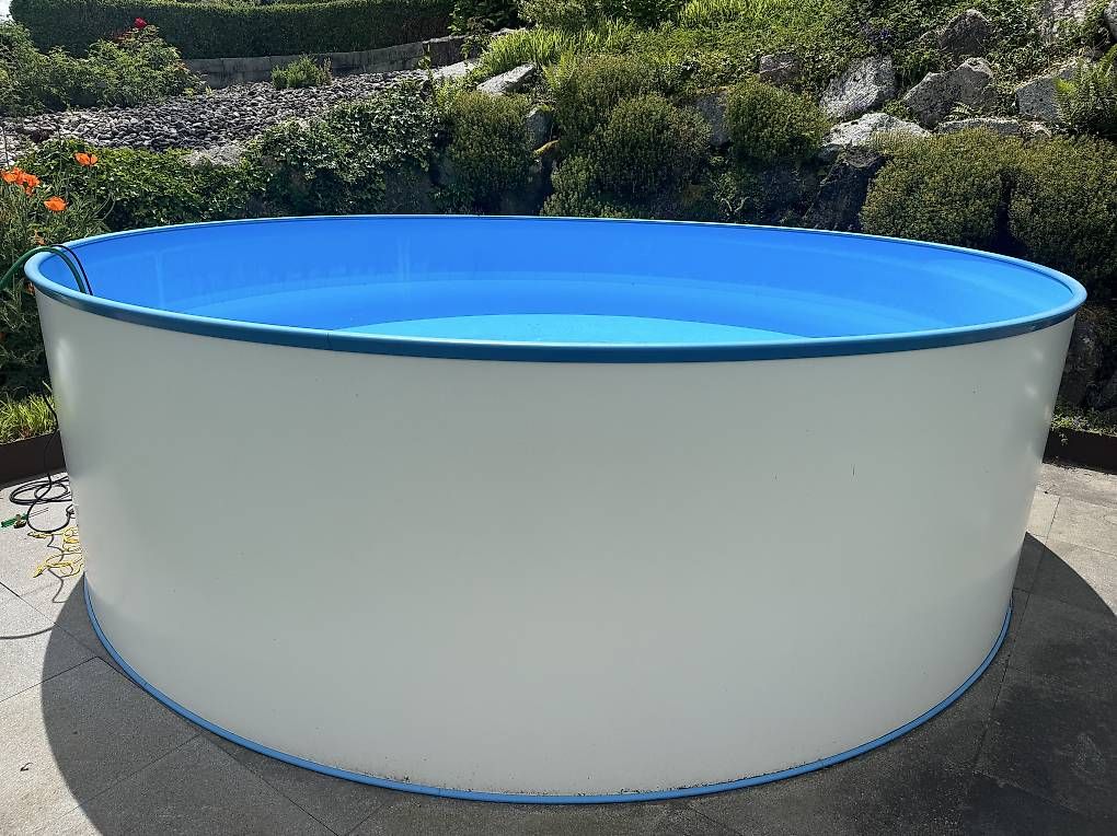 Piscine: Pool 4x1,2m mit Leiter, Abdeckung und Skimmerr – Usato da Hochfelden venduto da Q13