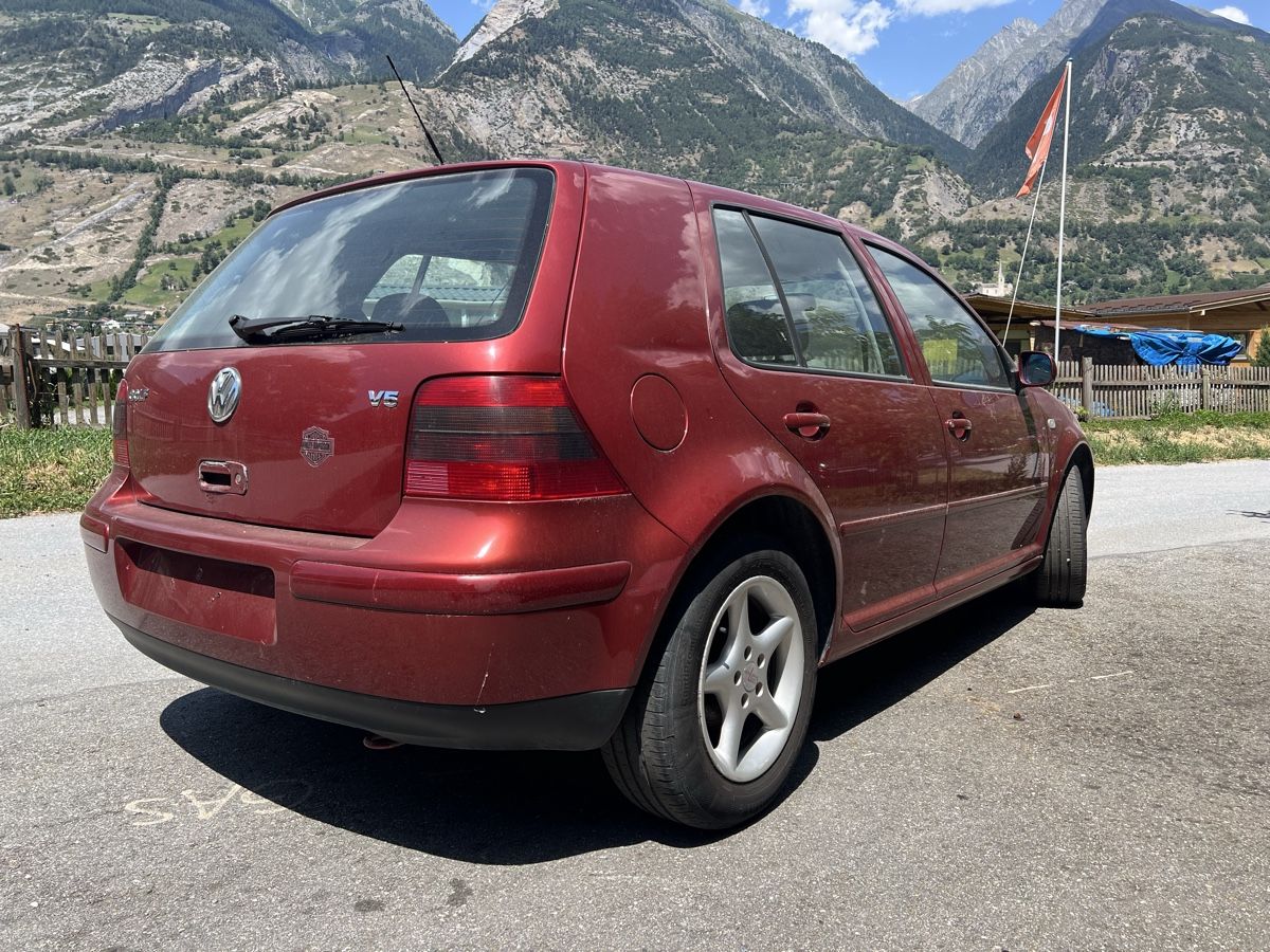 Autos: VW Golf V5 – D'occasion à Brig par avd_n99w 4