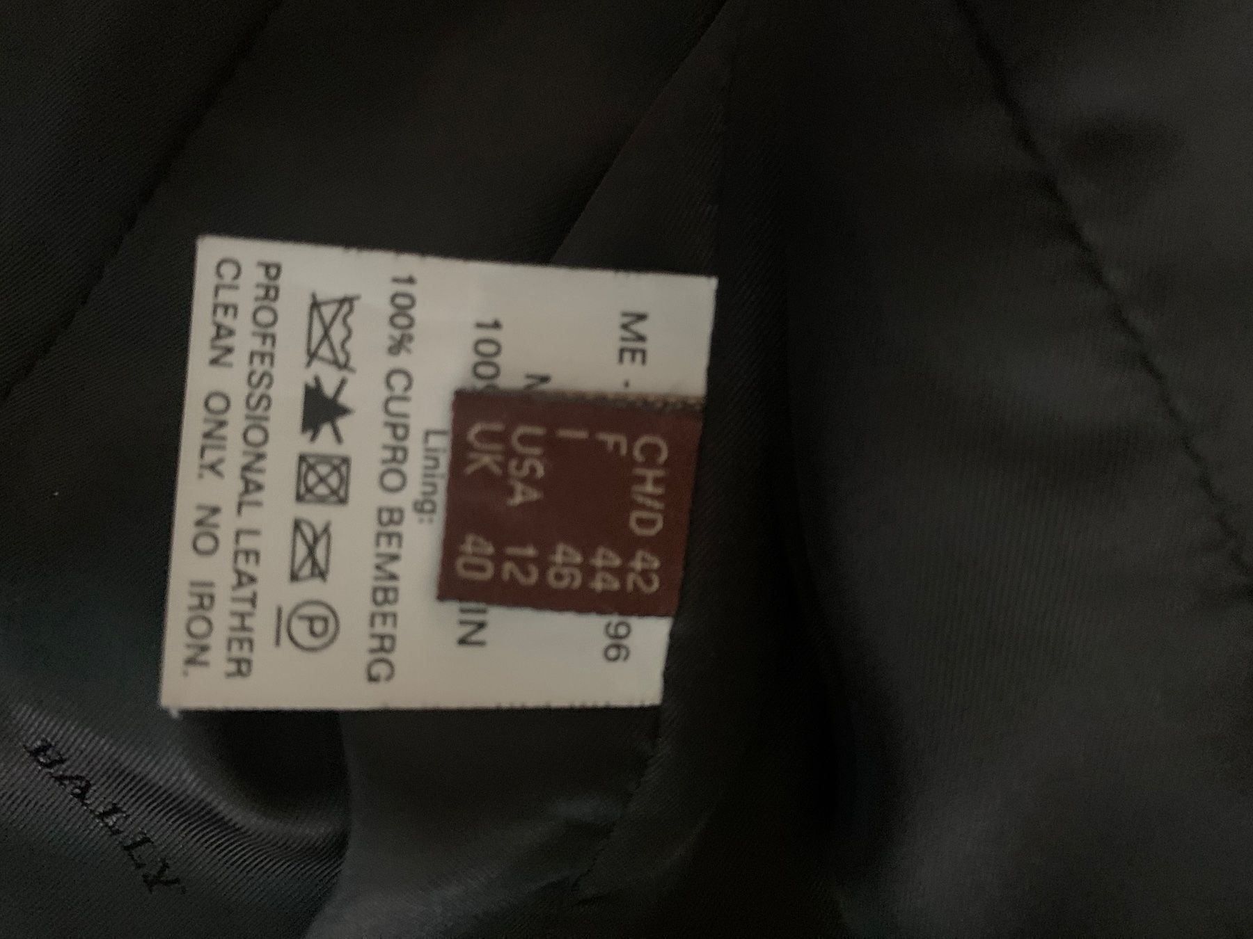 Bally Giacche: Bally Lederjacke NEU, Gr. 38 – Nuovo e nell'imballaggio originale da Dättwil AG venduto da nika8810 5