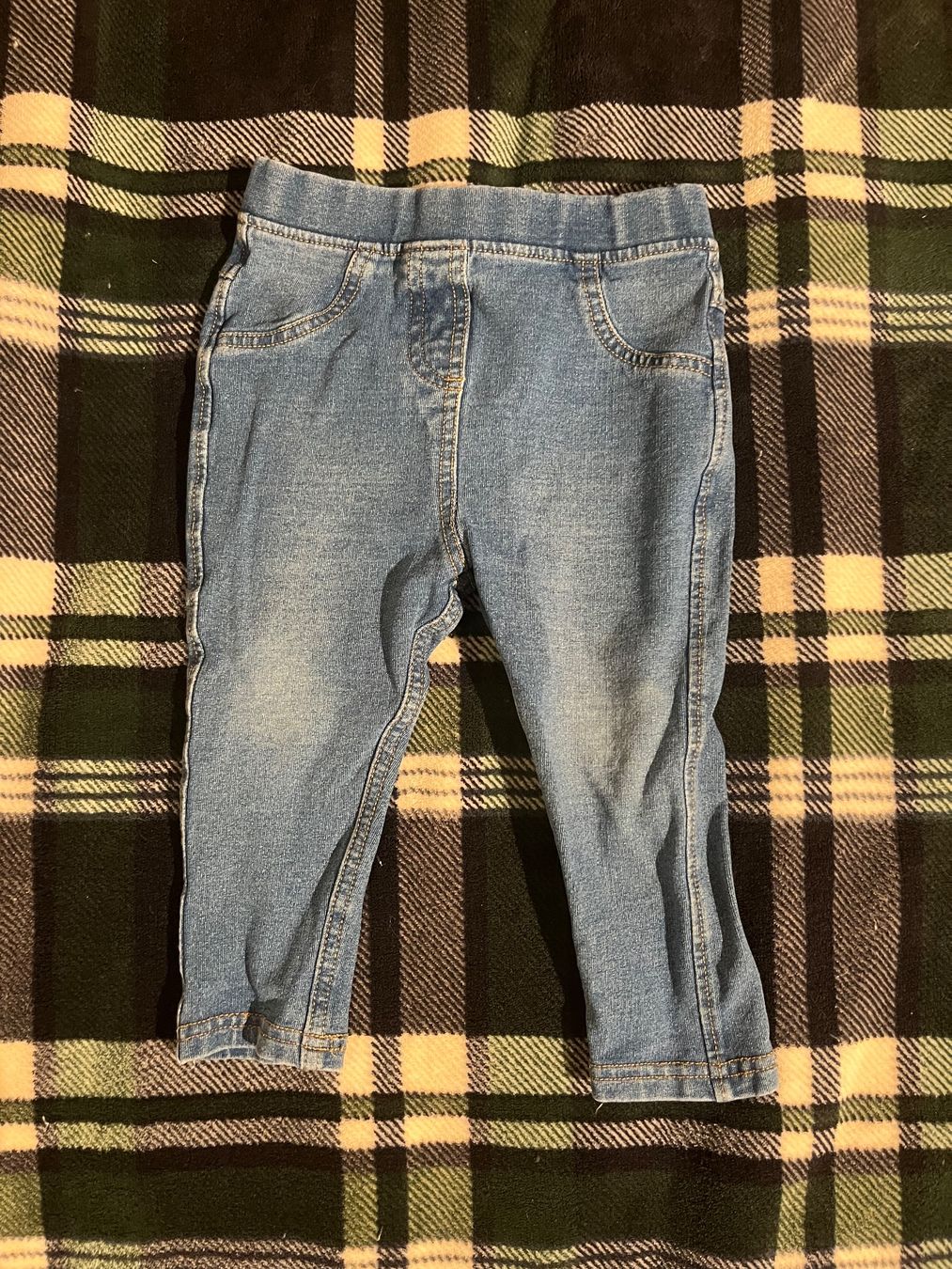 Calze & Collant: dehnbare Jeans-Leggings, Größe 86 – Usato da Umiken venduto da deb_57xk