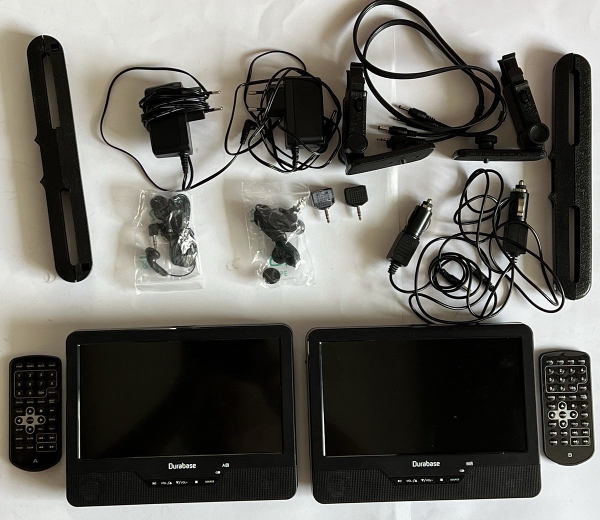 Durabase Lettore multimediale & Streamer: Durabase Twin 2. Portable DVD Player 2 Monitore Auto Camping – Nuovo (secondo la descrizione) da Oberhofen Thun'see venduto da SwissTreasure 9