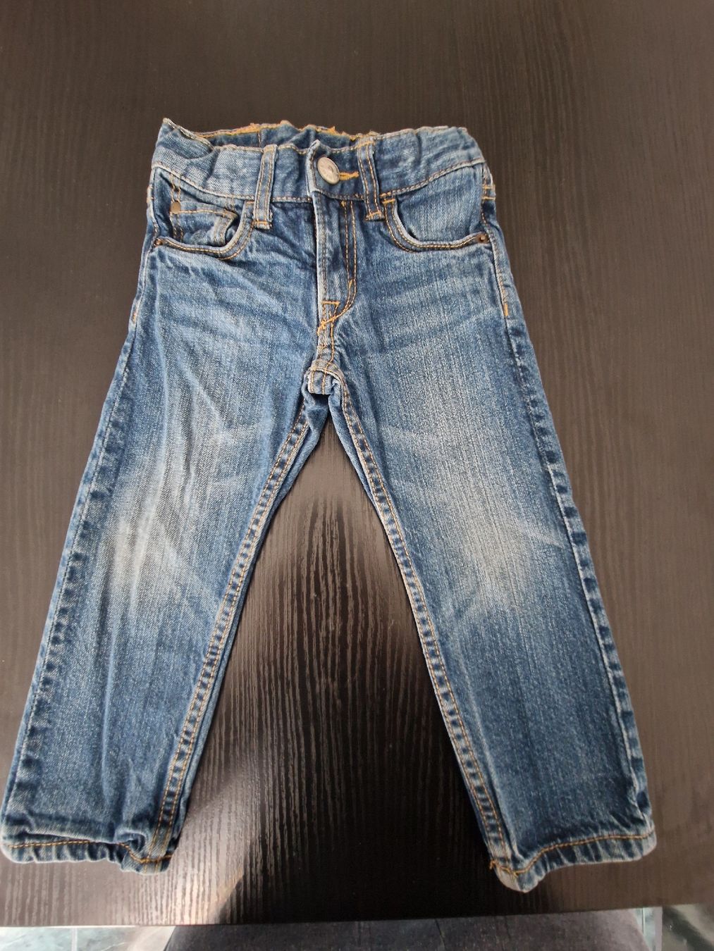 H&M Pantaloni: Jeans Hosen 4 Stück Gr 92 – Usato da Hornussen venduto da Rysrys 2