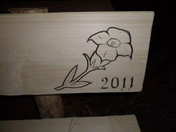 Panchine: Gartenbank, Rundholzbank, Geschenk – Nuovo e nell'imballaggio originale da Sörenberg venduto da ahornli 4