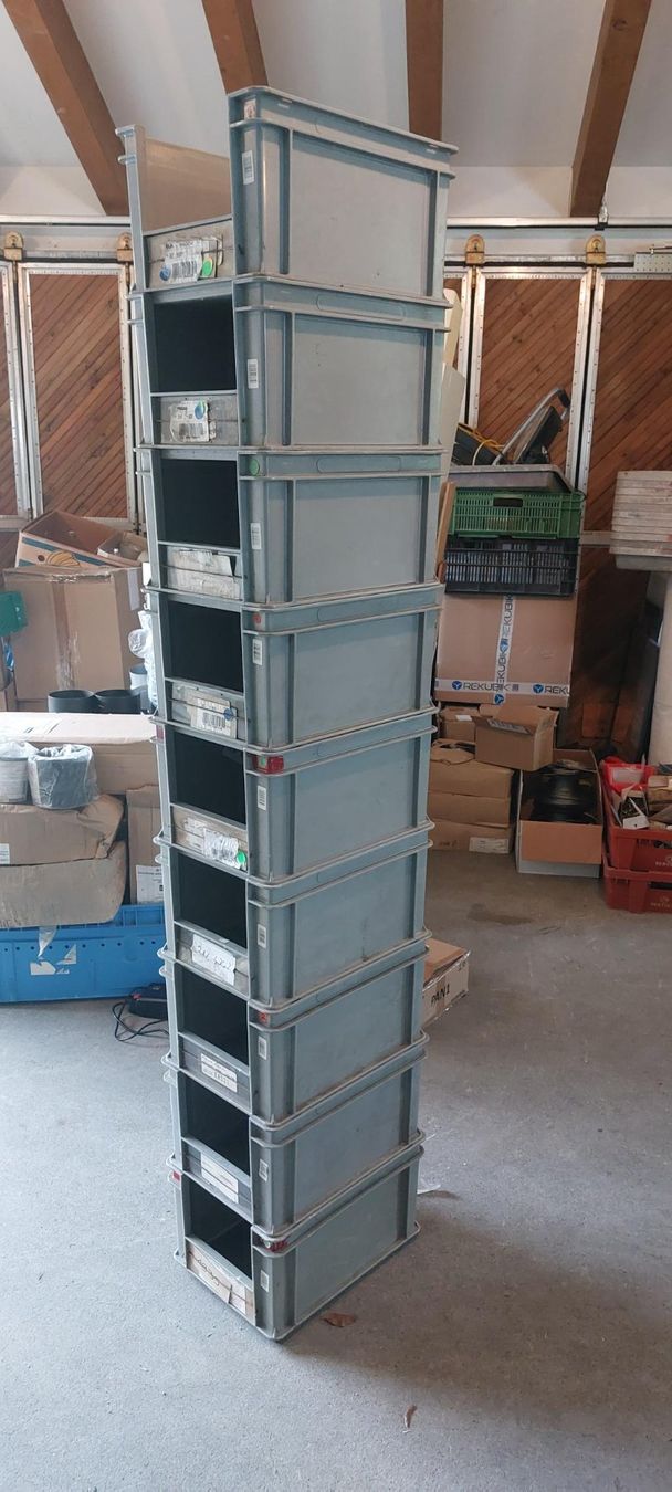 Casse di trasporto: Euro Box 40 x 30 – Usato da Horw venduto da Zentral50 3