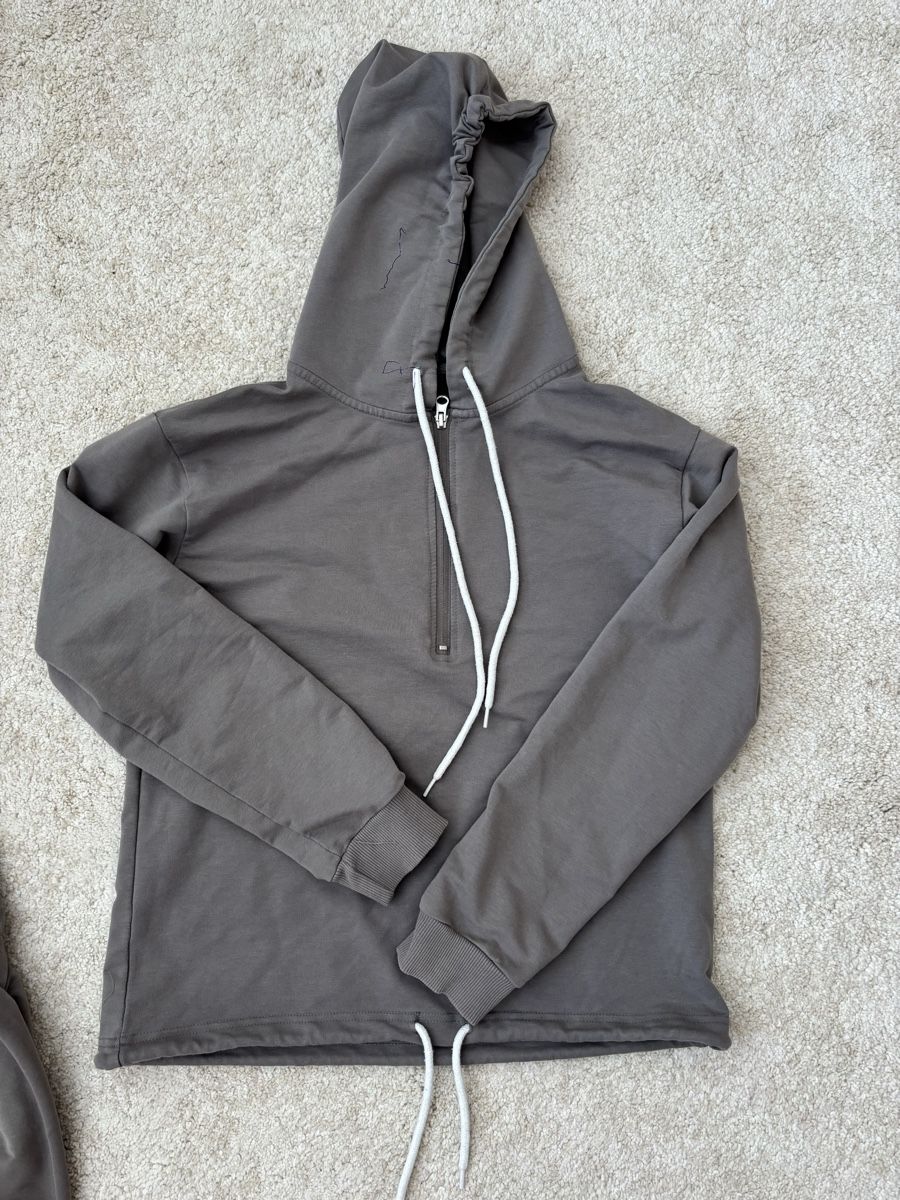 Lotti di vestiti: Jogginganzug Set grau mit Kapuze Sublevel Gr. S – Usato da Basel venduto da DressDrop 5