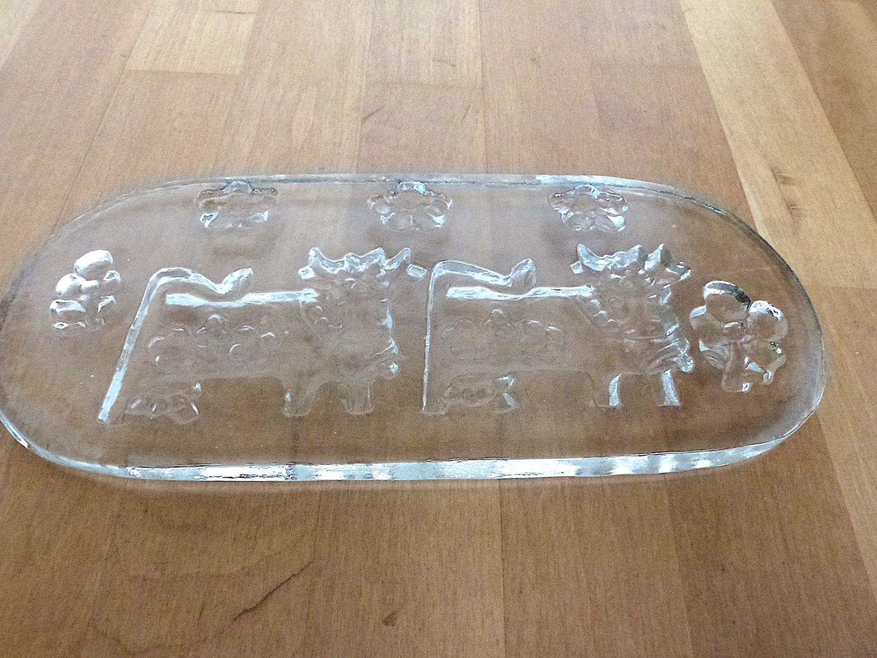 Servierplatten: Glasplatte mit Kühen - Glasi Hergiswil? – Gebraucht aus Zürich von Kalla36 3