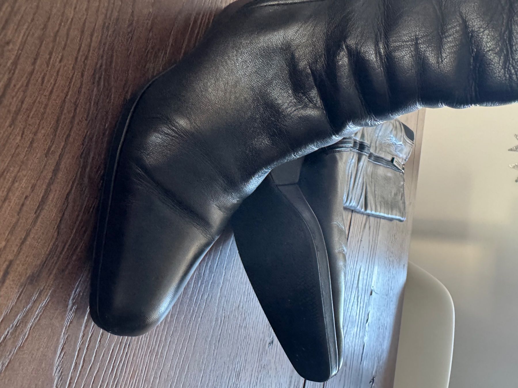 Prada Scarpe da donna: Prada Stiefel Gr 36 schwarz Vintage – Usato da Bottighofen venduto da Swisssu11
