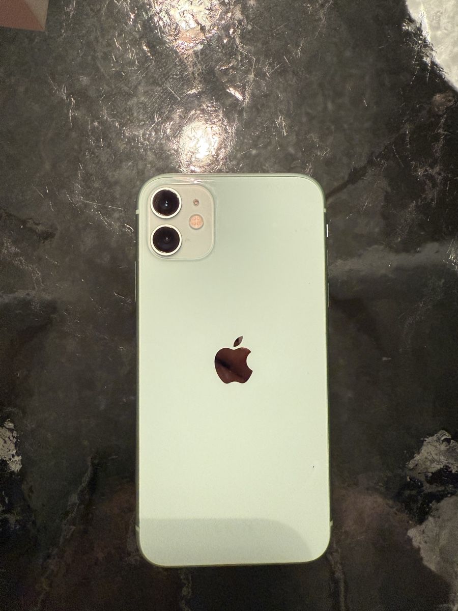 Apple Telefoni cellulari / Smartphones: Iphone 11 – Usato da Seengen venduto da FlyBoy 2