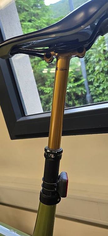 Tige De Selle FOX Transfer Factory - Débattement 180 Mm, Diamètre 34.9 Mm - Revêtement Kashima Noir