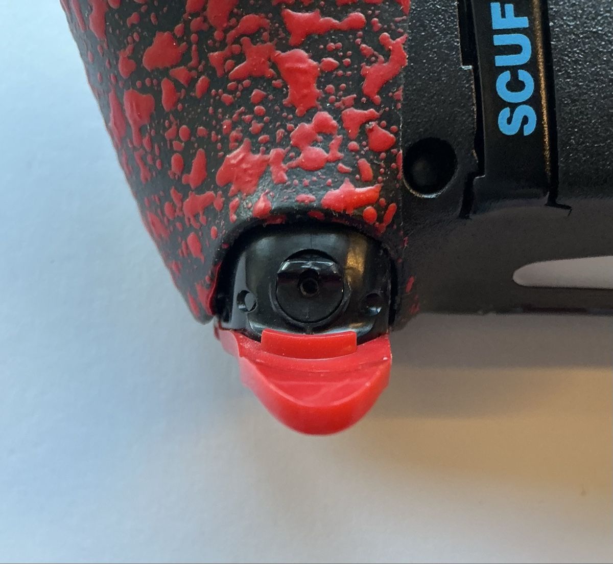 Controller: SCUF Impact PS4 Controller Schwarz/Rot mit Zubehör – Usato da Beinwil am See venduto da Tobi-Wied 7