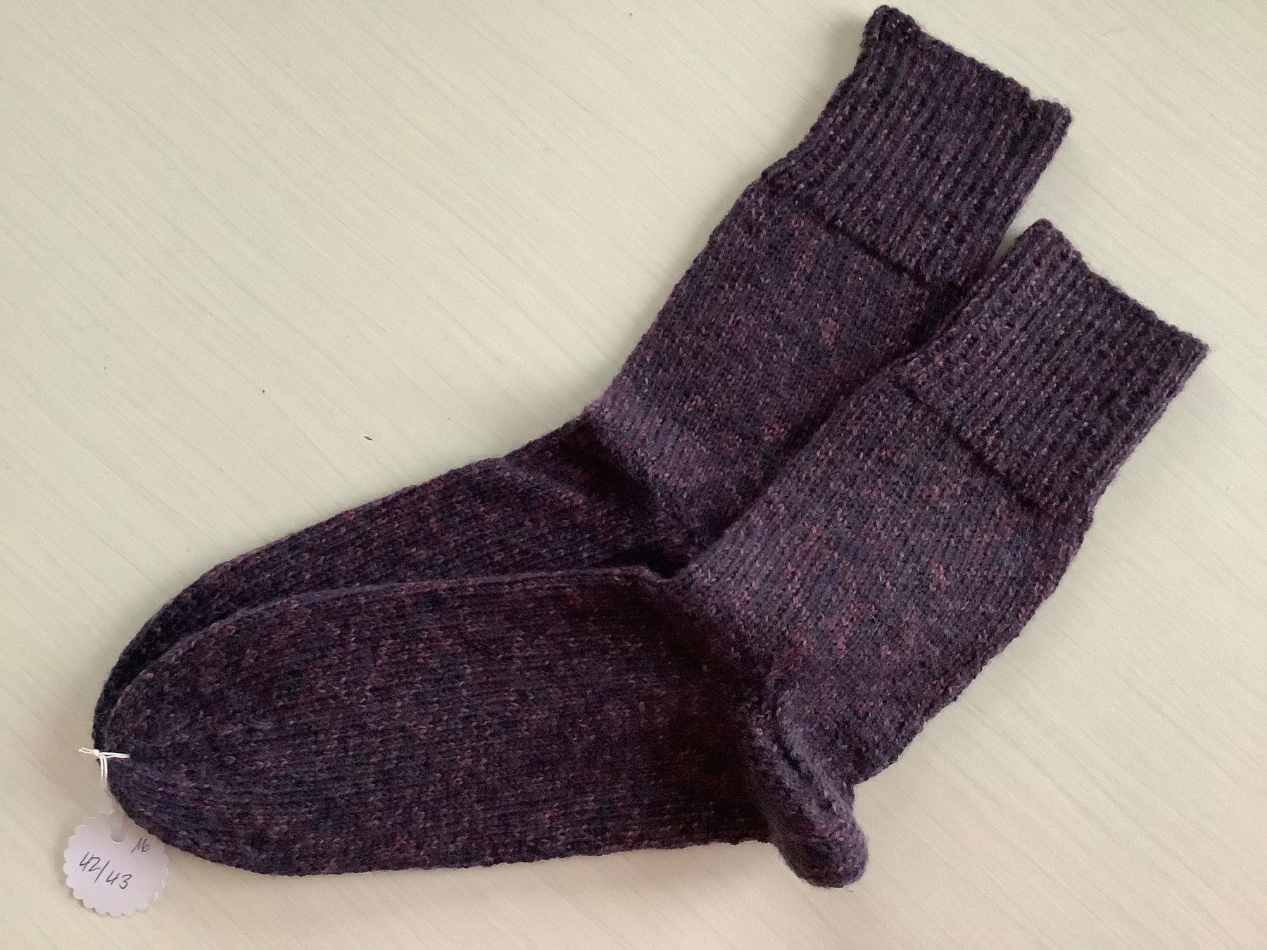 Calze: Handgestrickte Socken Gr. 42/43 – Nuovo (secondo la descrizione) da Lichtensteig venduto da Buemo