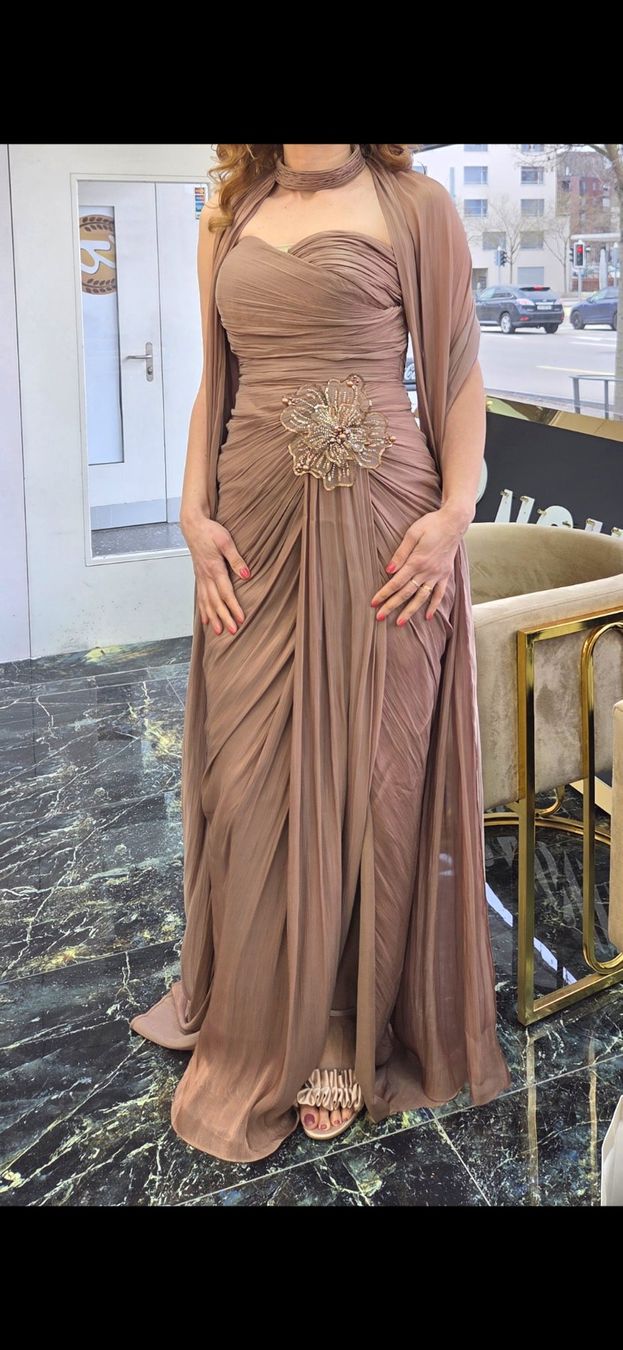 Vestiti: Elegantes Abendkleid – Usato da Opfikon venduto da Dilalessia