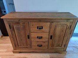 Sideboard aus Eichenholz mit drei Schubladen massiv