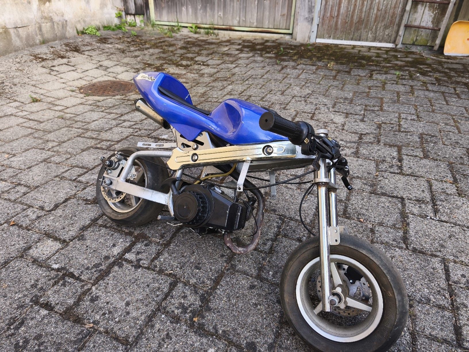 Mini Bike: 2 Pocketbikes 49ccm – Usato da Ernetschwil venduto da Volvo0815 2