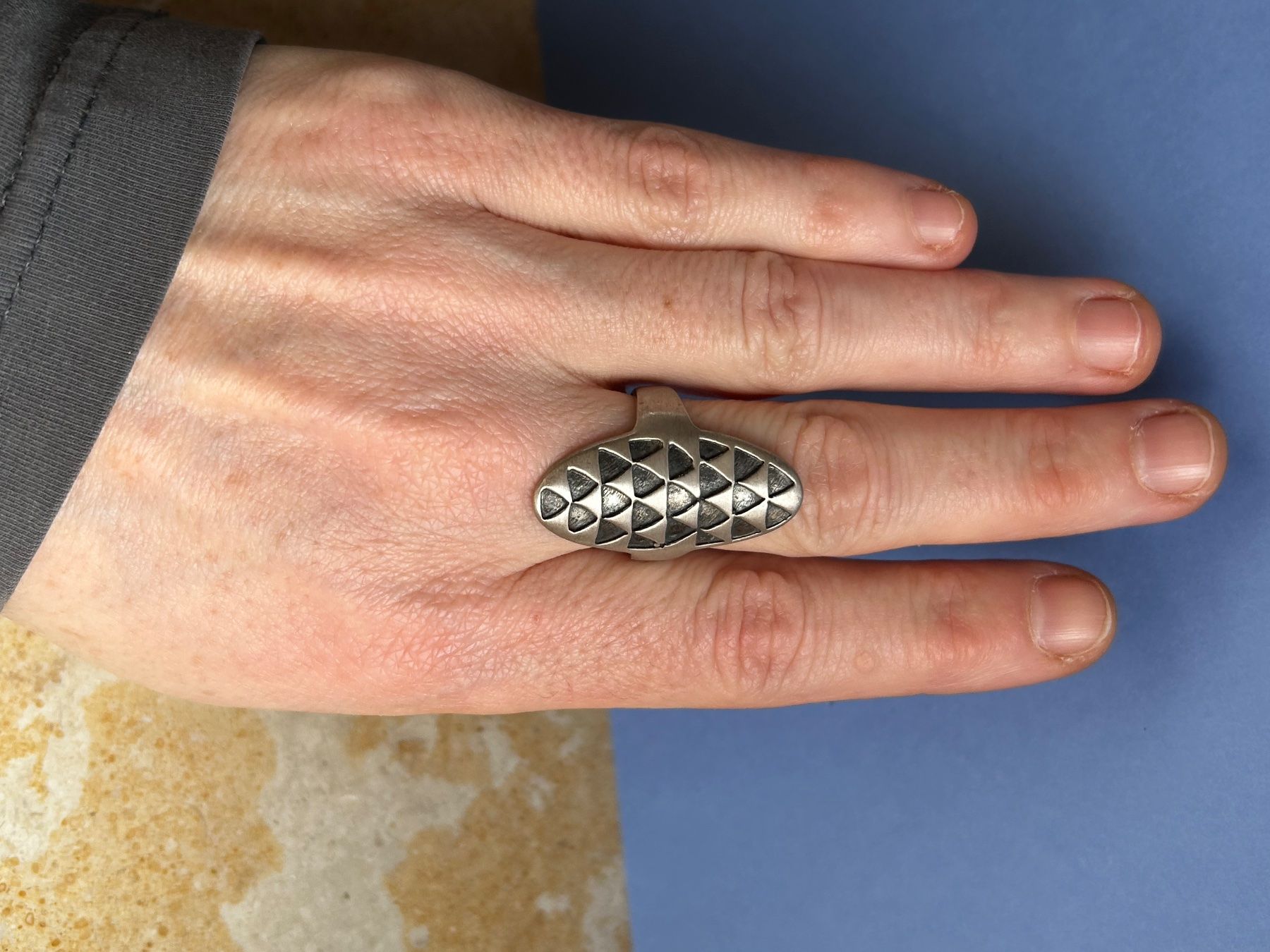 Anelli: Silberring oval anschmiegsam (60/19) – Usato da Laufen venduto da Bellebellezza 7