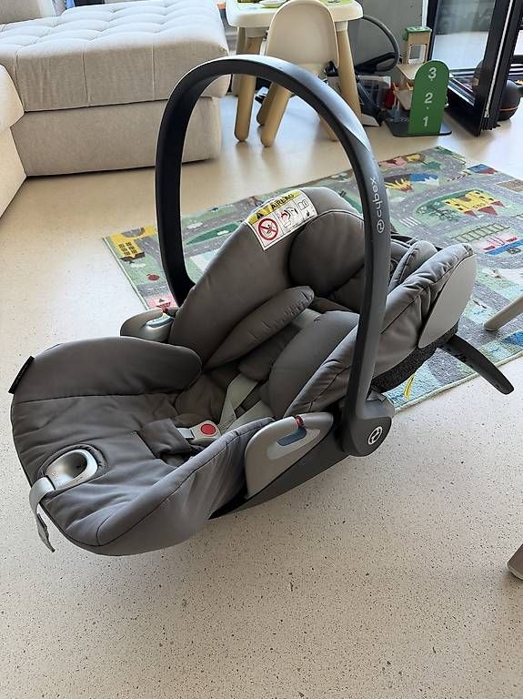 Seggiolini per auto: Cybex baby seat – Usato da Dübendorf venduto da gbe_66vd