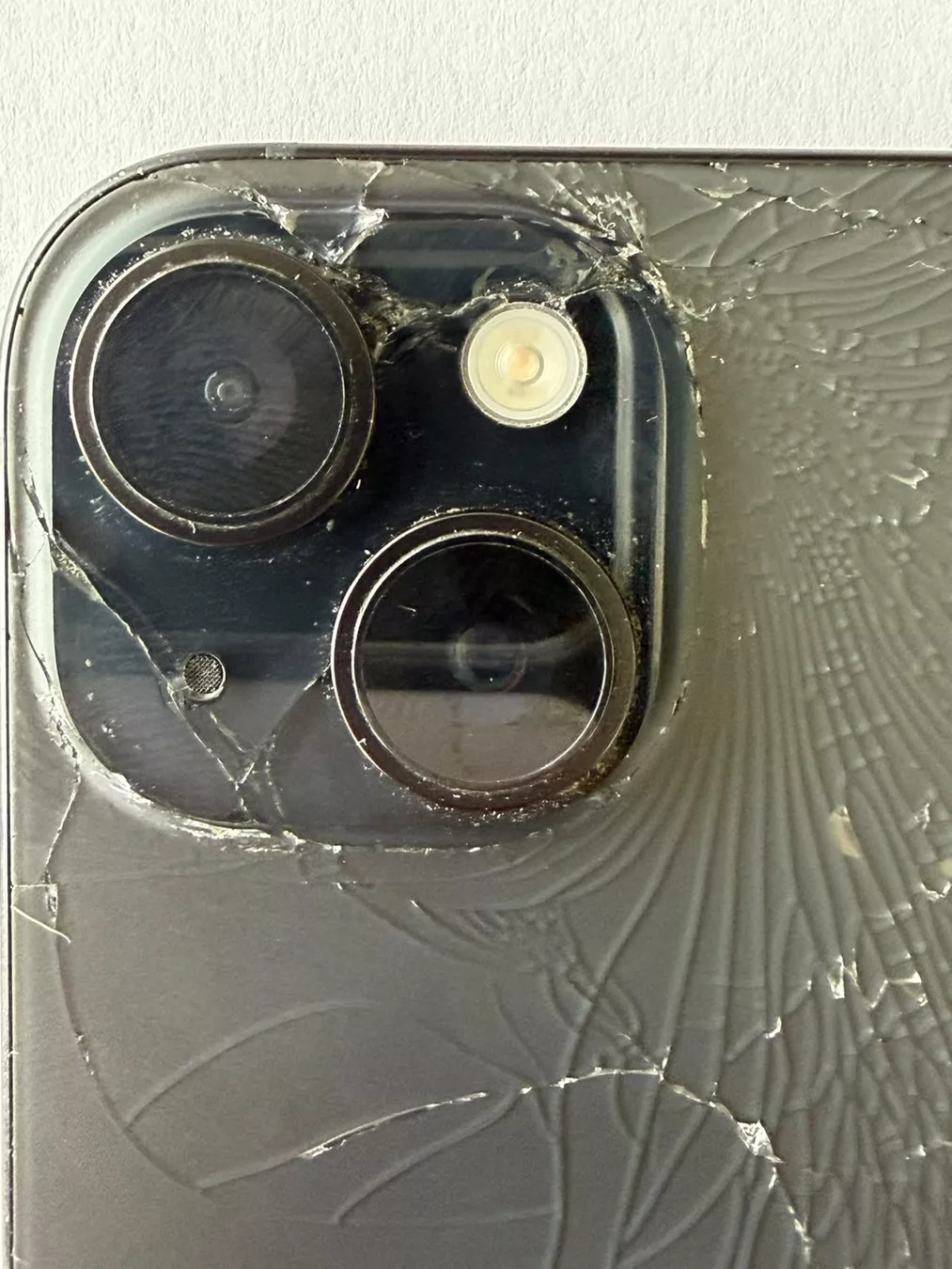 Apple Portables: iPhone 15 – D'occasion à Herrliberg par PtS879000 2