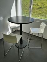 Hoches Tisch-/Bar-Set mit 3 Stühlen – gebraucht, guter