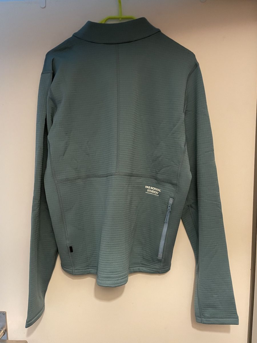 Pas Normal Studios Canottiere & Pantaloni: Pas Normal Studio Winter Trikot – Usato da Allschwil venduto da Sb3891 1