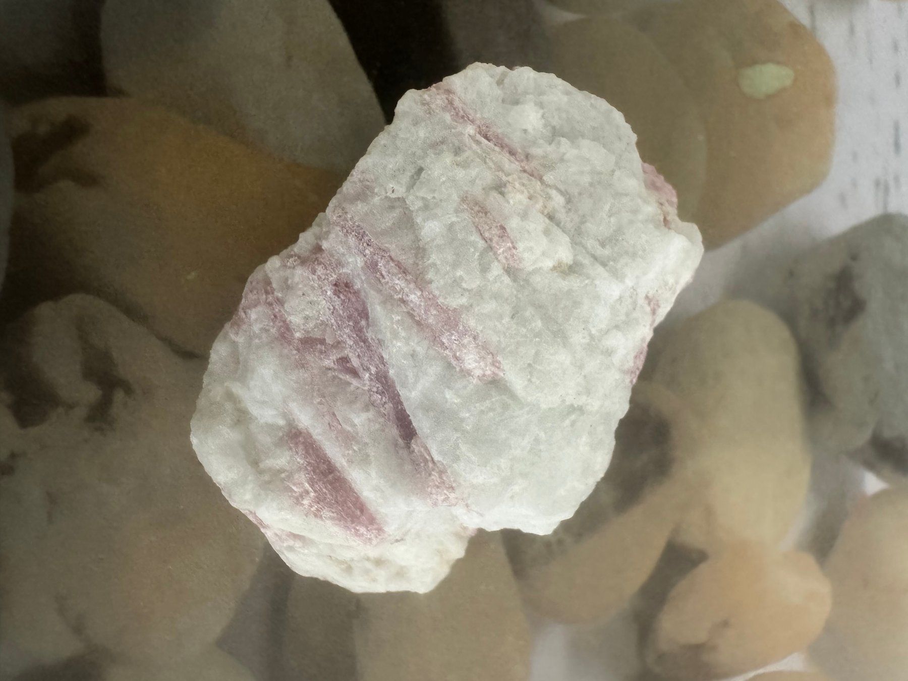 Pierres précieuses: Turmalin-rosa roh – Neuf (Voir description) à Biberist par Steine 1
