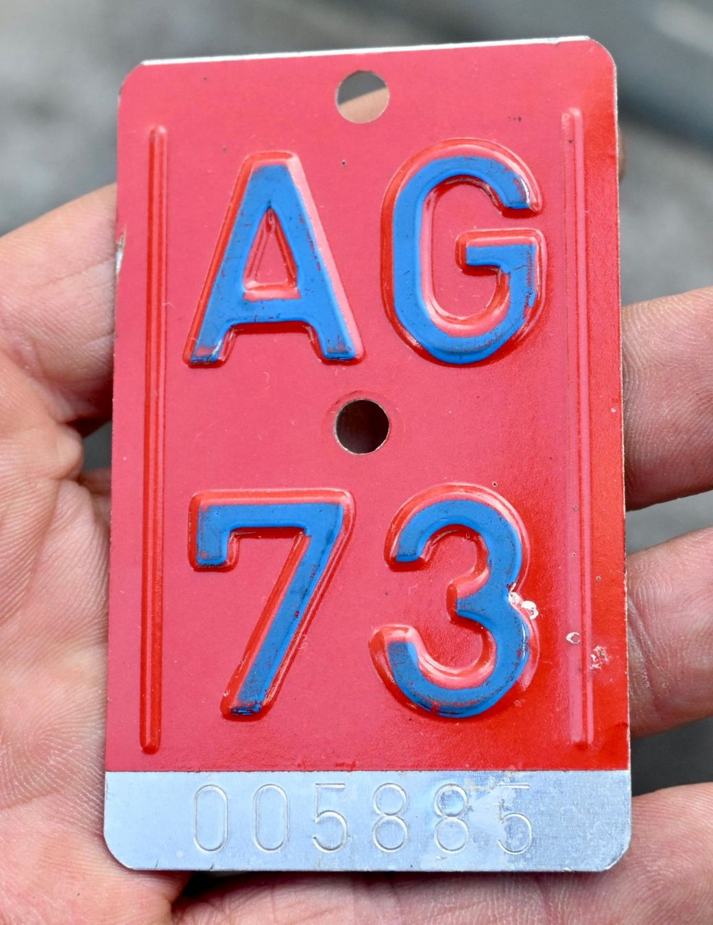 Insegne: Velonummer AG 73 von 1973 - Aargau – Usato da Pfaffhausen venduto da mono_rec 2