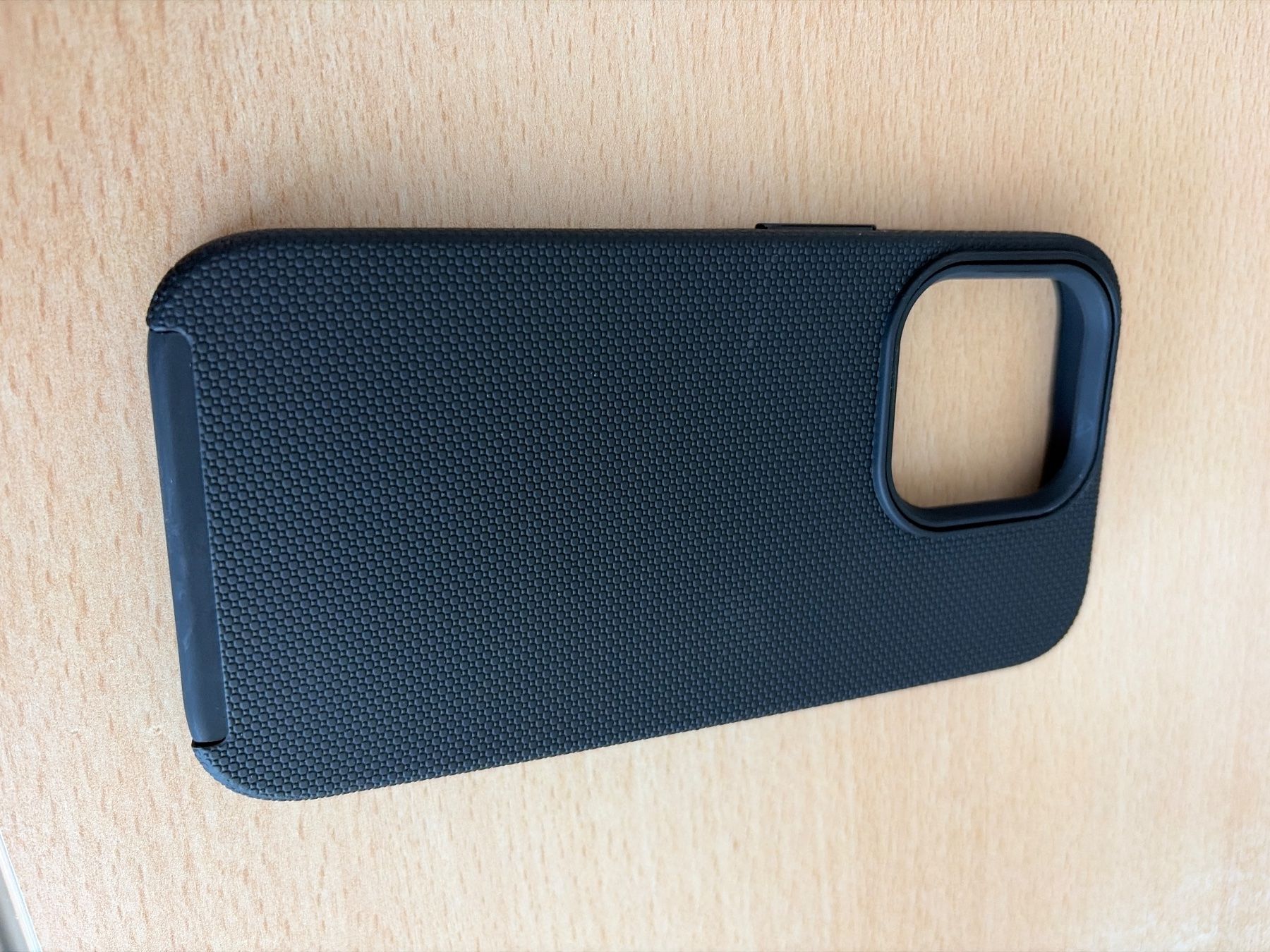 Eiger Covers & Schutzfolien: Eiger Handyhuelle iPhone 14 Pro schwarz – Neu (gemäss Beschreibung) aus Wiesendangen von Logolampi 1