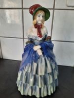 ART DÉCO, ROYAL DOULTON " VICTORIAN LADY " 1945