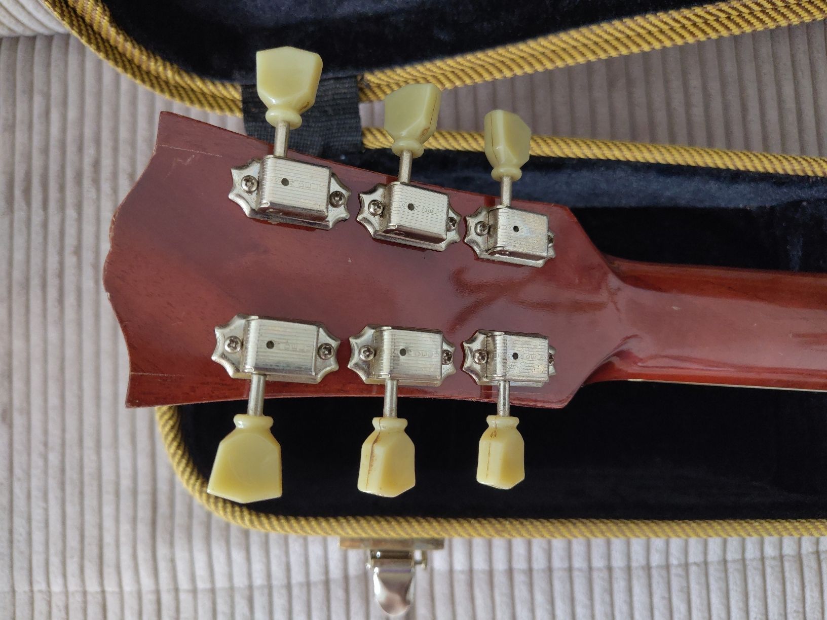 Musikinstrumente: Les Paul Style Gitarre Rio-Palisander – Gebraucht aus Horw von Leopardd 4