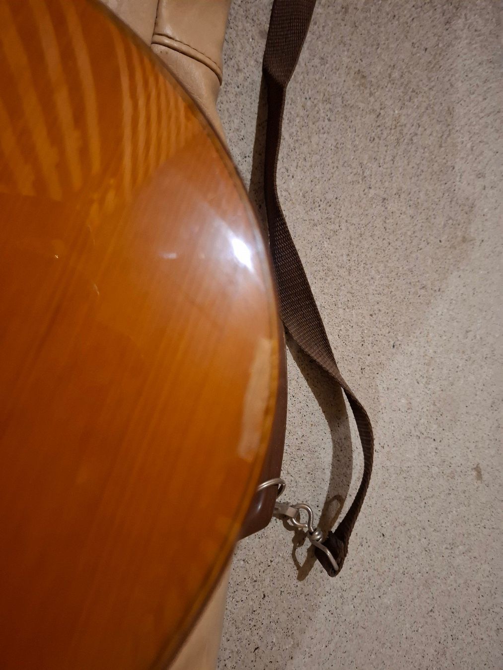 Musikinstrumente: Gitarre – Gebraucht aus St. Gallen von Re_Lan 1