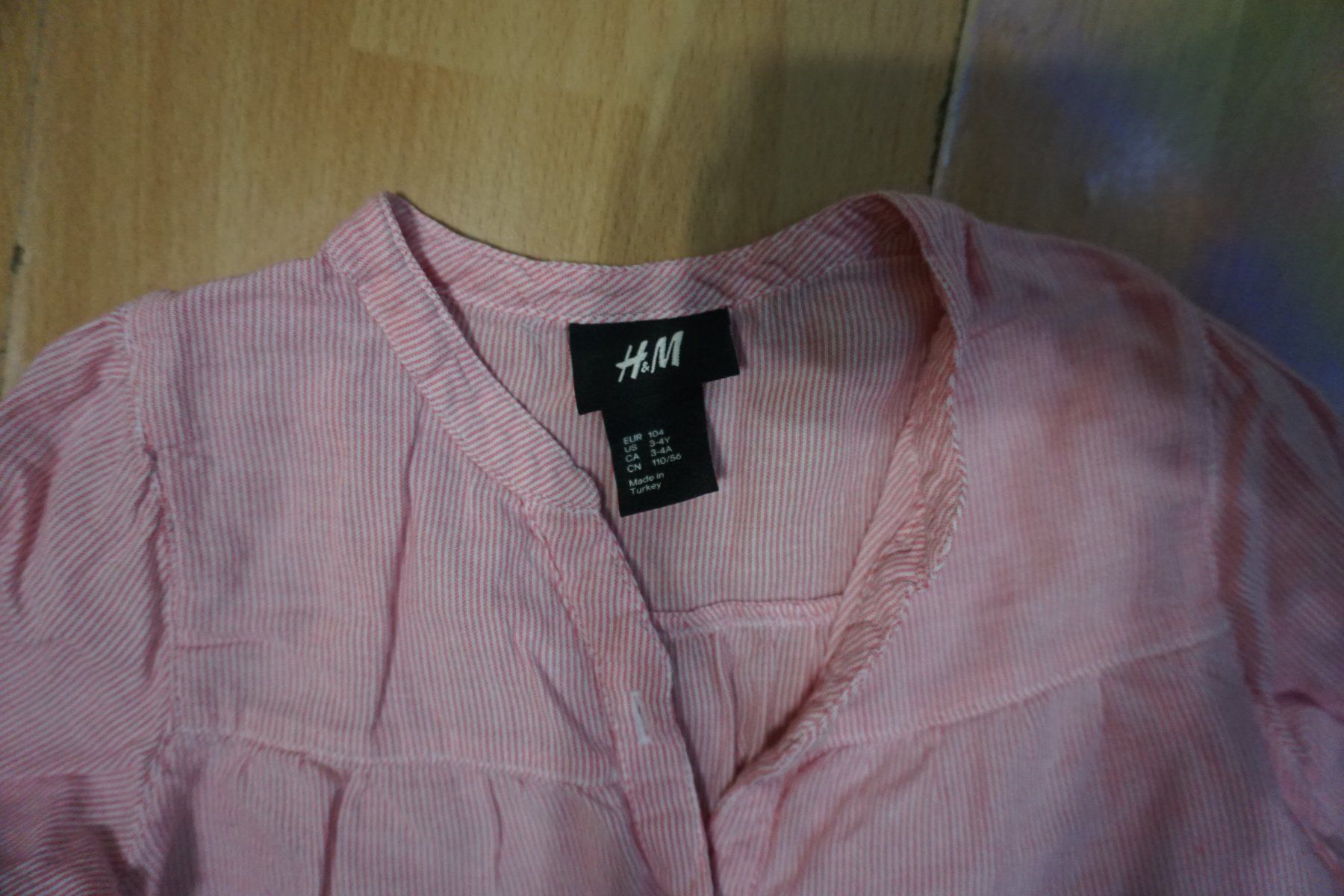 H&M Blusen, T-Shirts & Tops: Mädchen Bluse H&M rosa gestreift Gr. 104 – Gebraucht aus Zürich von einalemjena 2