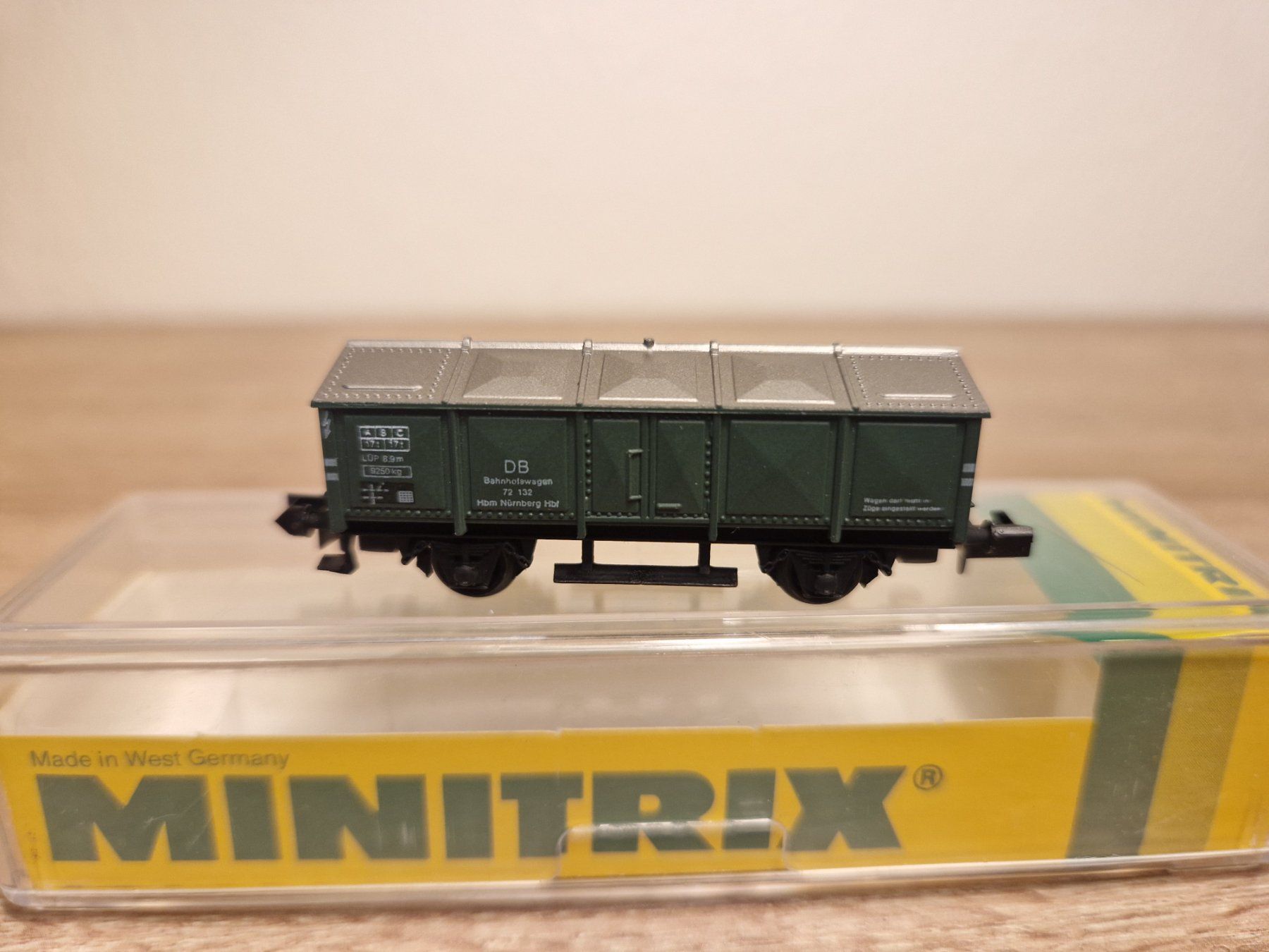Trix Modellini di ferrovie: Minitrix N 3525 Güterwagen DB – Usato da St-Aubin-Sauges venduto da tantome