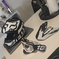 Premium Offroad- & Motocross-Helm Set Farbe: Weiß / Schwarz