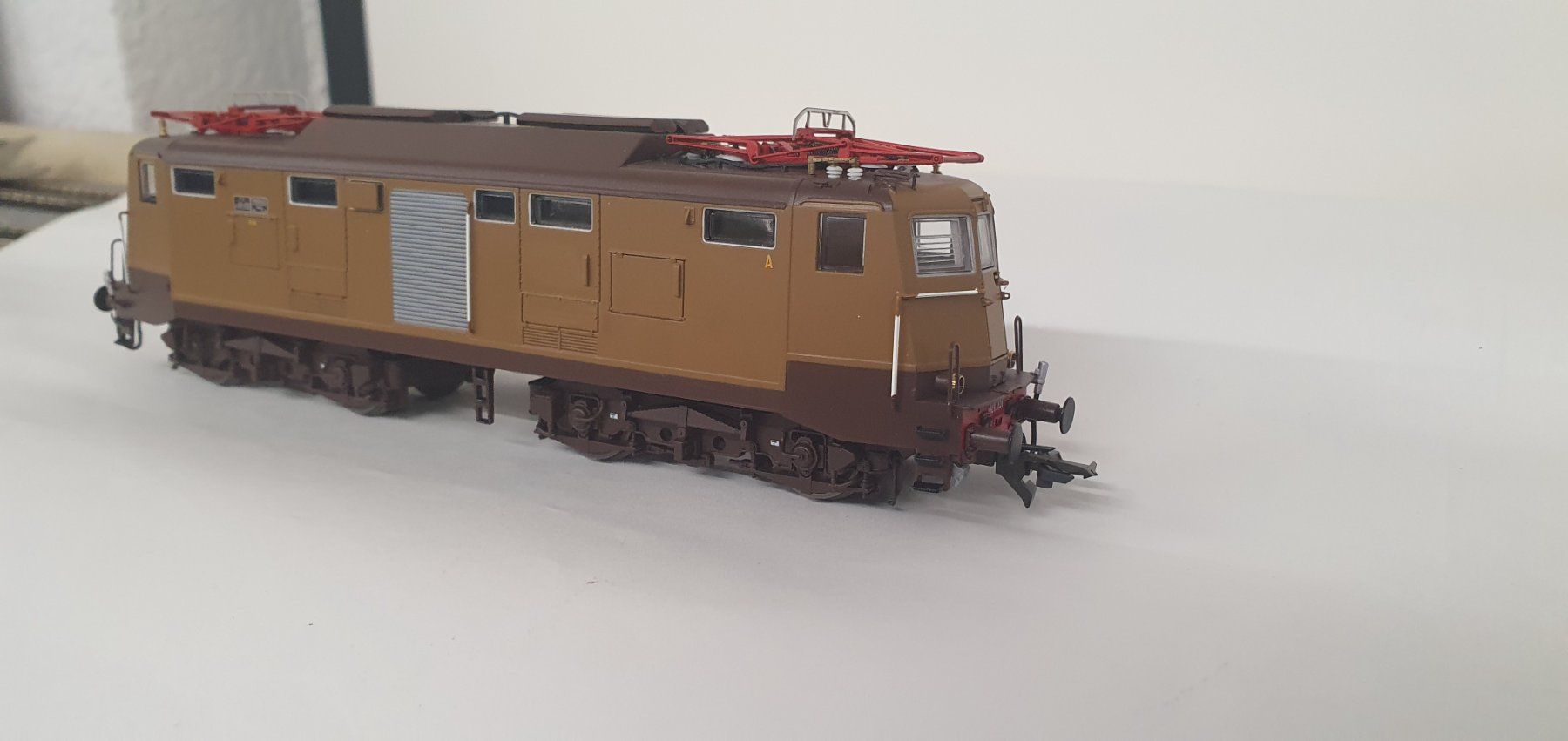 ACME Modellini di ferrovie: ACME 60320 FS E424.03, castano/isabella – Nuovo e nell'imballaggio originale da Würenlos venduto da jub_nd5j 5