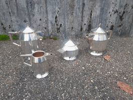 Versilbertes Art Deco Geschirrset Kaffeekrug, Zuckerdose etc