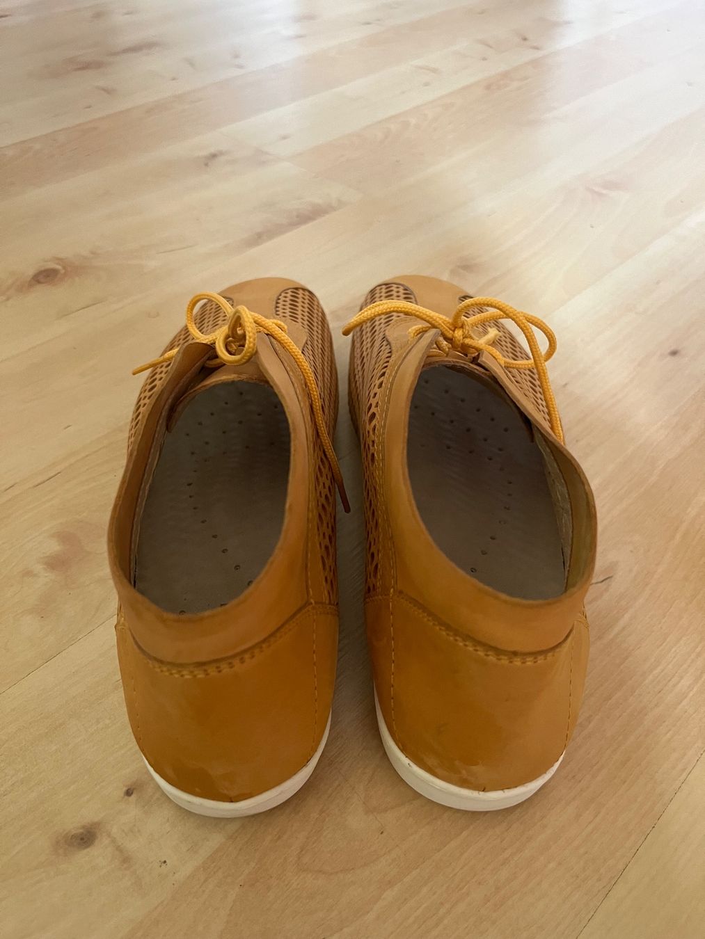 Helvesko Scarpe da donna: Schuh Damen Helvesko Gr 41 – Usato da Schwanden GL venduto da Leemueller 4