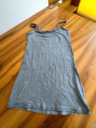 NILE schönes Longtop Spaghetti Träger verstellbar Gr. M Grau