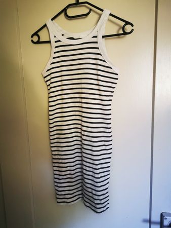 Damen Kleid gestreift Grösse M guter Zustand
