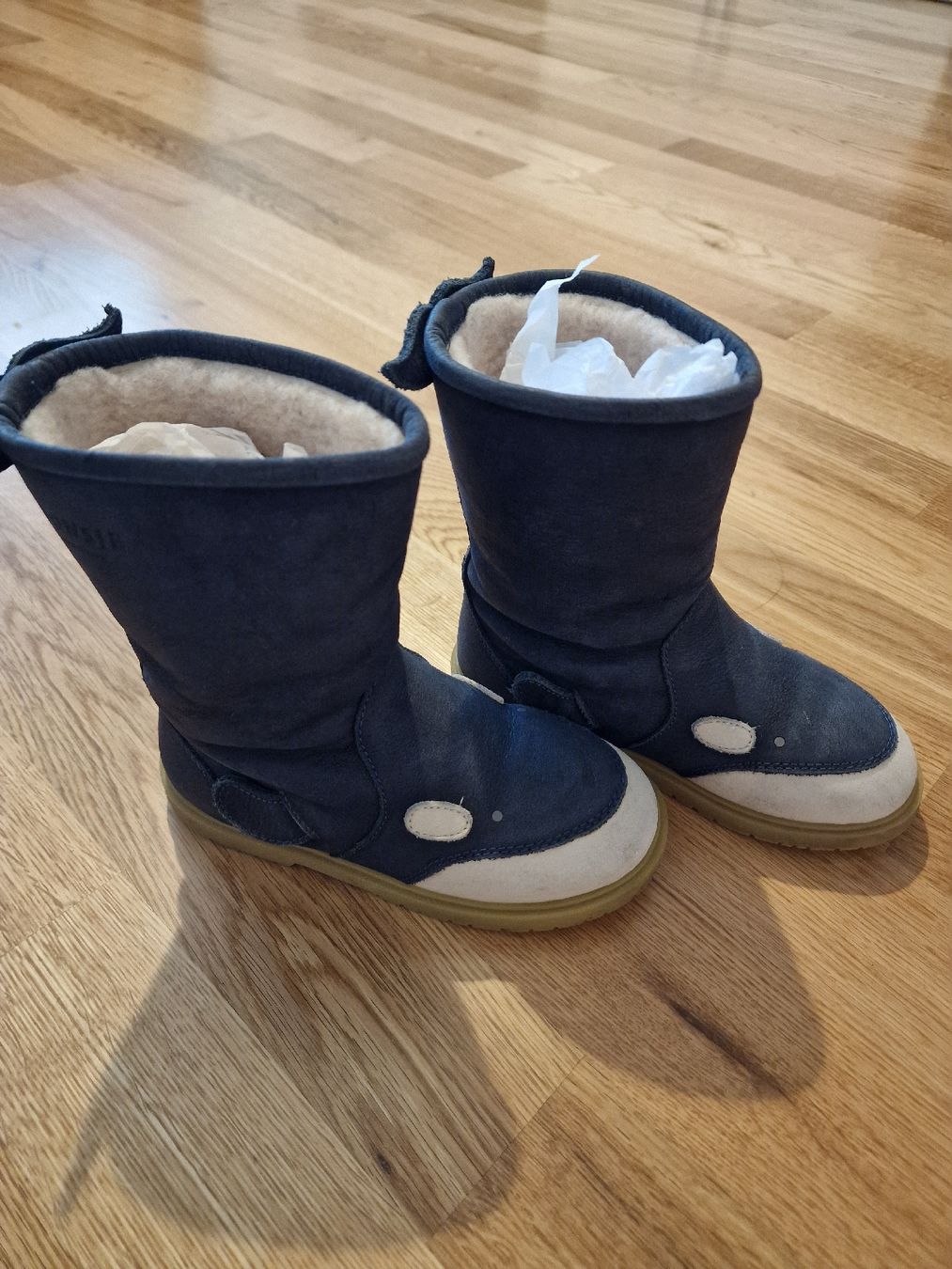 Scarpe per ragazzi: Donsje Orca 28 – Usato da Basel venduto da chingson 1