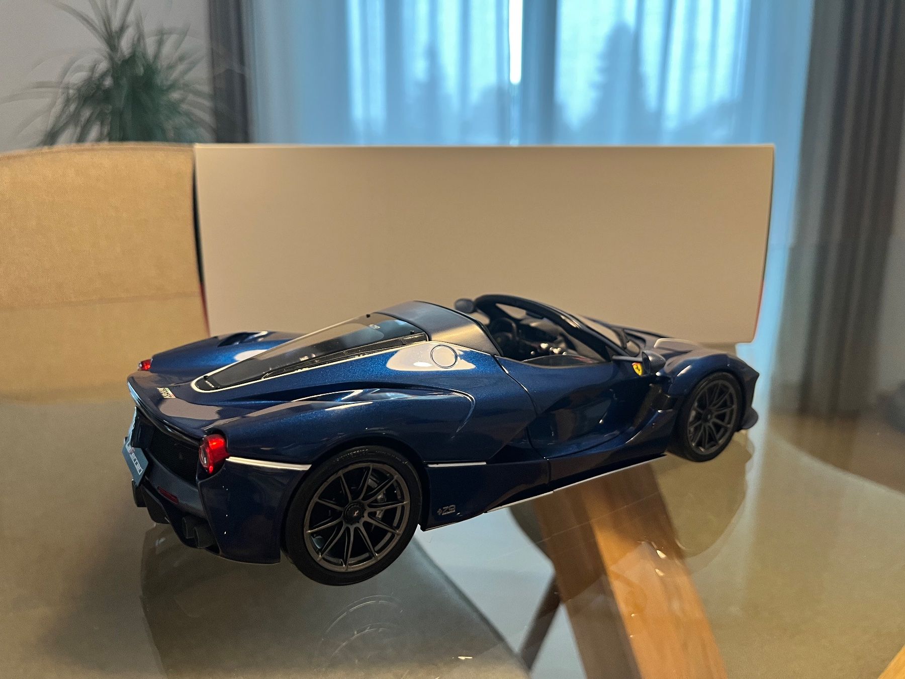 BBR Models Modellini d'auto: 1:18 Ferrari LaFerrari Aperta BBR – Nuovo (secondo la descrizione) da Kradolf venduto da Zimi78 4