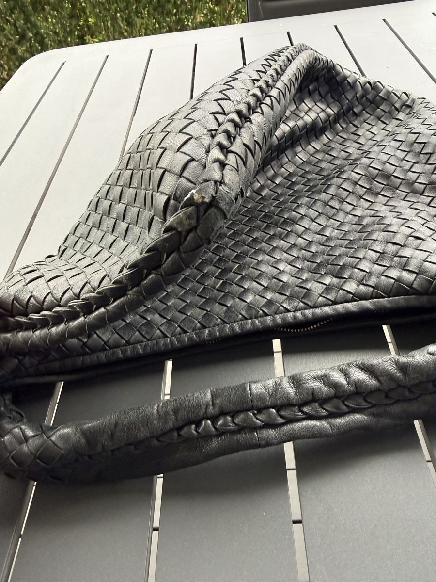 Bottega Veneta Borse da donna: Bottega Venetta Shoulder Bag Medium  – Usato da Oberägeri venduto da kim_5wz5 2