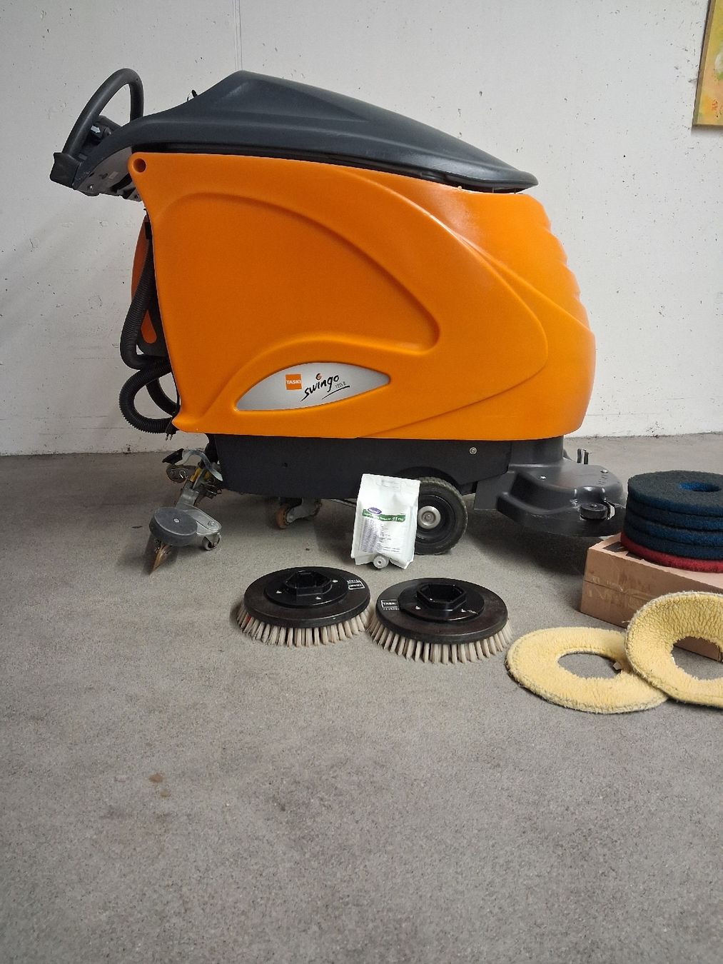 Alle Maschinen: scheuersaugmaschine  taski swingo 1255b  – Gebraucht aus Wohlen AG von ang_xy8w